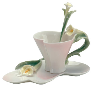お花のカップ＆ソーサー(リビング・ウィズフラワー）フラワーデザイン