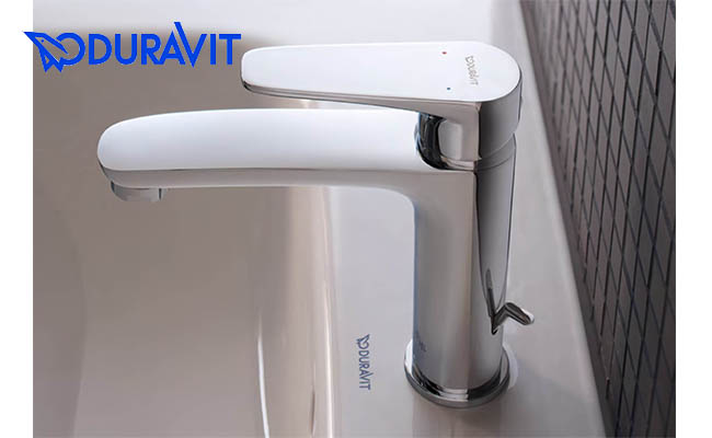 DURAVIT B1 M クロームの洗面混合水栓 引き棒付 使用例