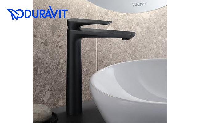 DURAVIT Tulum ロング マットブラックの洗面混合水栓 引き棒無 使用例